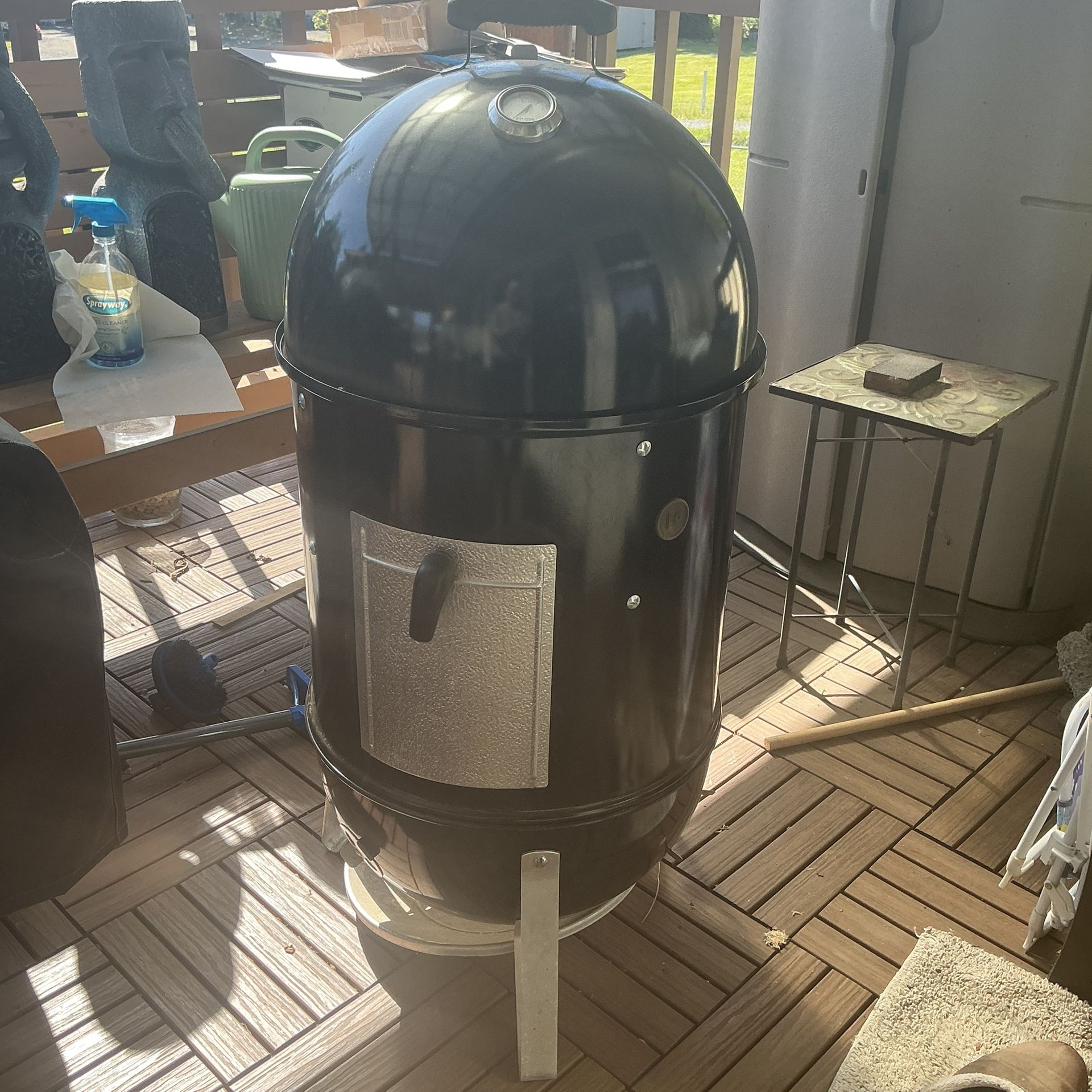 Weber Smokey Mountain Grill Smoker