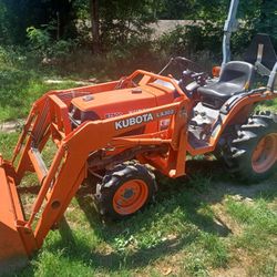 Kubota B7500 