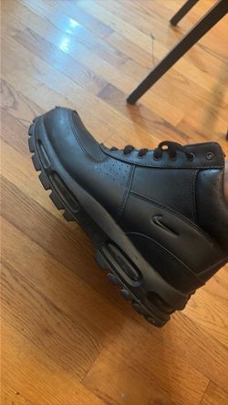 Nike boots size 10