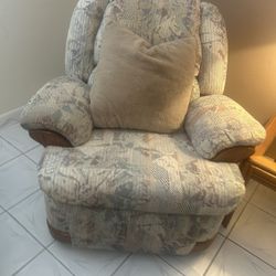 2 180 Reclinable Chair