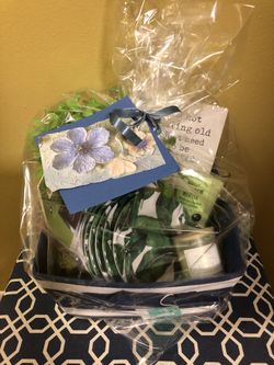 Gift Basket - Blue & White & Green