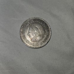 1947 or 1948 Mexican 5 Pesos coin