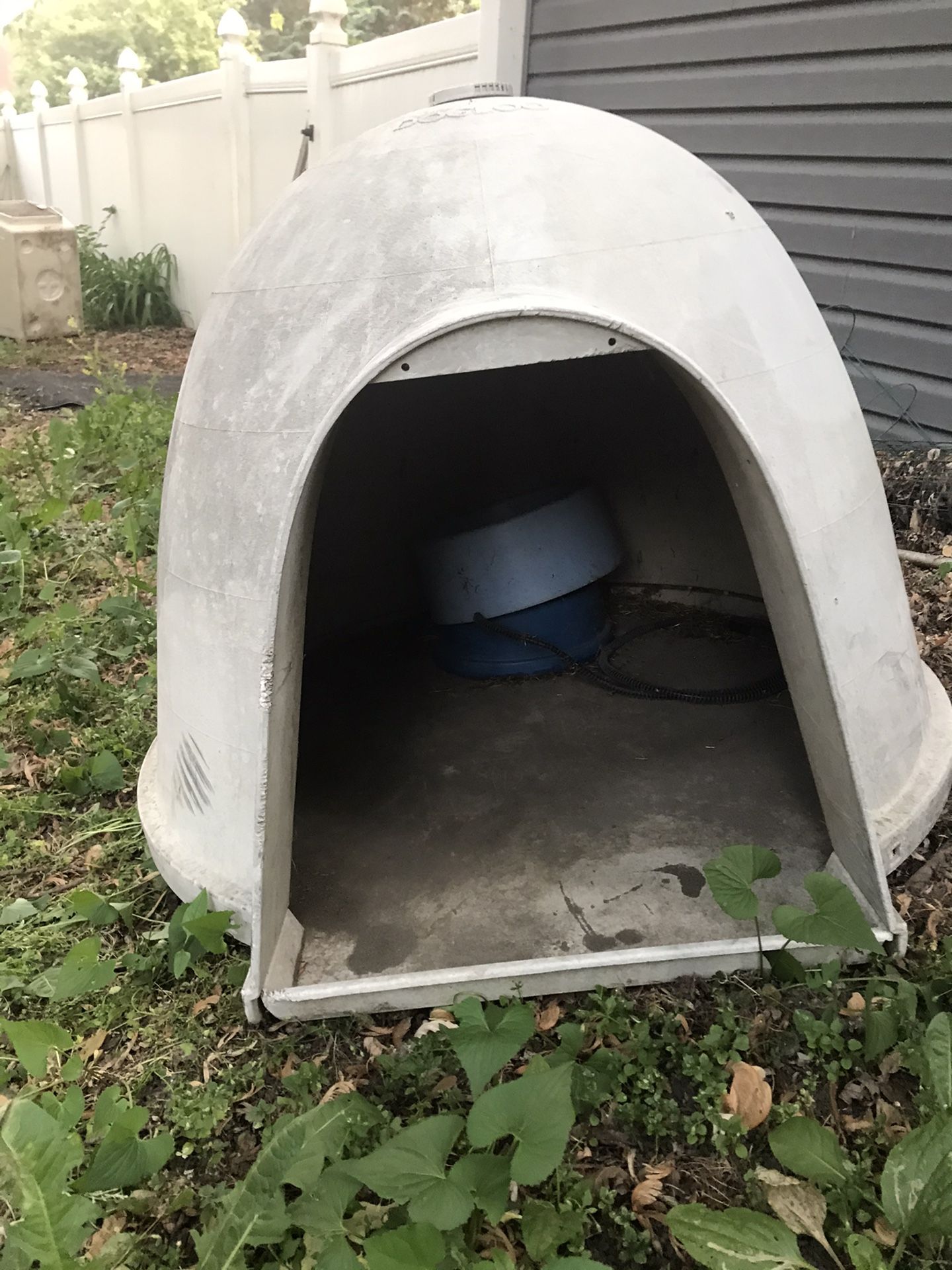 Dogaloo Doghouse