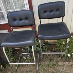 2 High Chairs