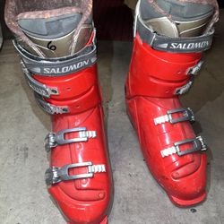 Men Size 10-12 Ski Boots