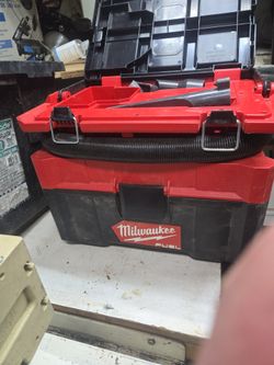 Milwaukee FUEL Cordless Wet/Dry Vacuum