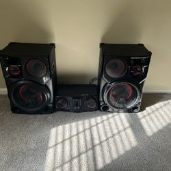 LG 3500 W Rms