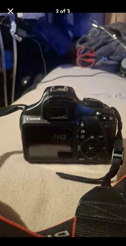 Canon EOS Rebel T3 DSLR