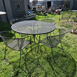 Vintage 5pc 48in Wrought Iron Patio Table Set With Stackable Chairs 