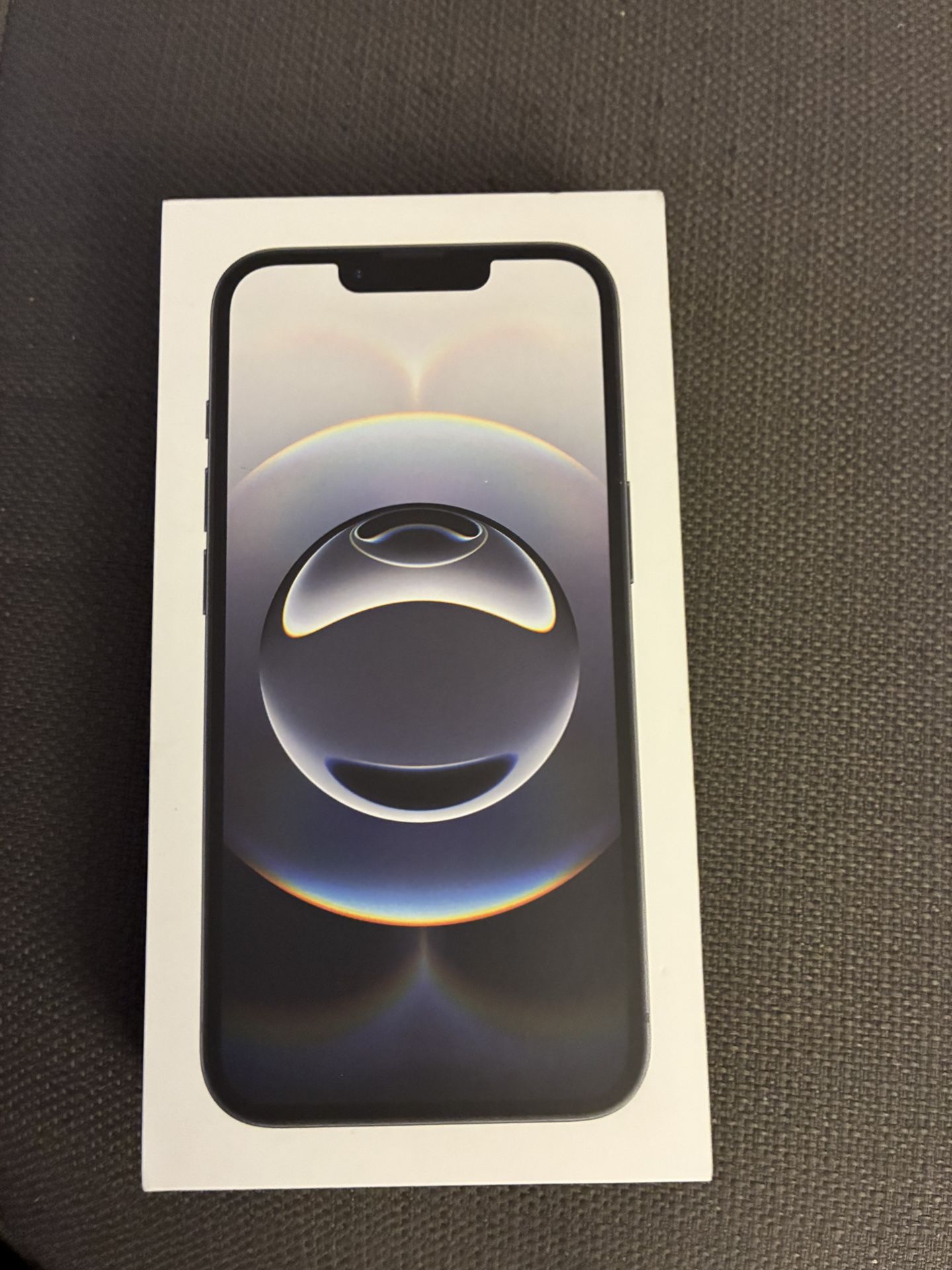 iPhone 16e 