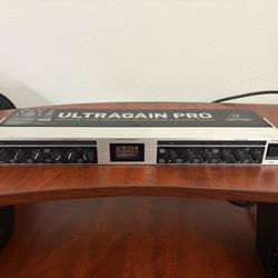 Microphone Pre Amplifier