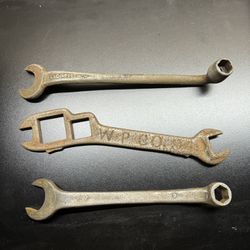 Antique Ford Tractor Wrenches 