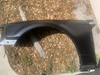  99-04 mustang Left Fender 