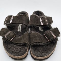 Birkenstock Arizona Shearling
Suede Leather Sandals Size 39 Dark Brown 