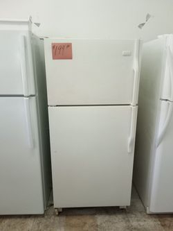Magic chef Refrigerator works great . Warranty . Delivery available . 2203 Fowler st. Ft. Myers 33901