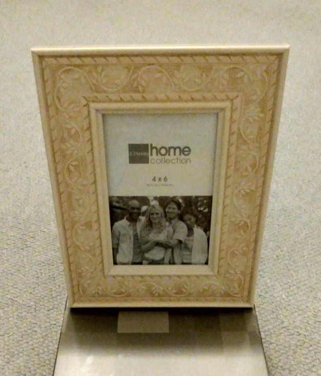 BRAND NEW IN ORIGINAL BOX JCPENNEY HOME COLLECTION TABLETOP & WALL - VERTICAL & HORIZONTAL 4 X 6 PHOTO FRAME 