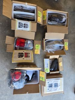 Car parts:Brand New Headlights & Taillights for Ford, Honda, GMC,Toyota, Corvette and Harley Davison