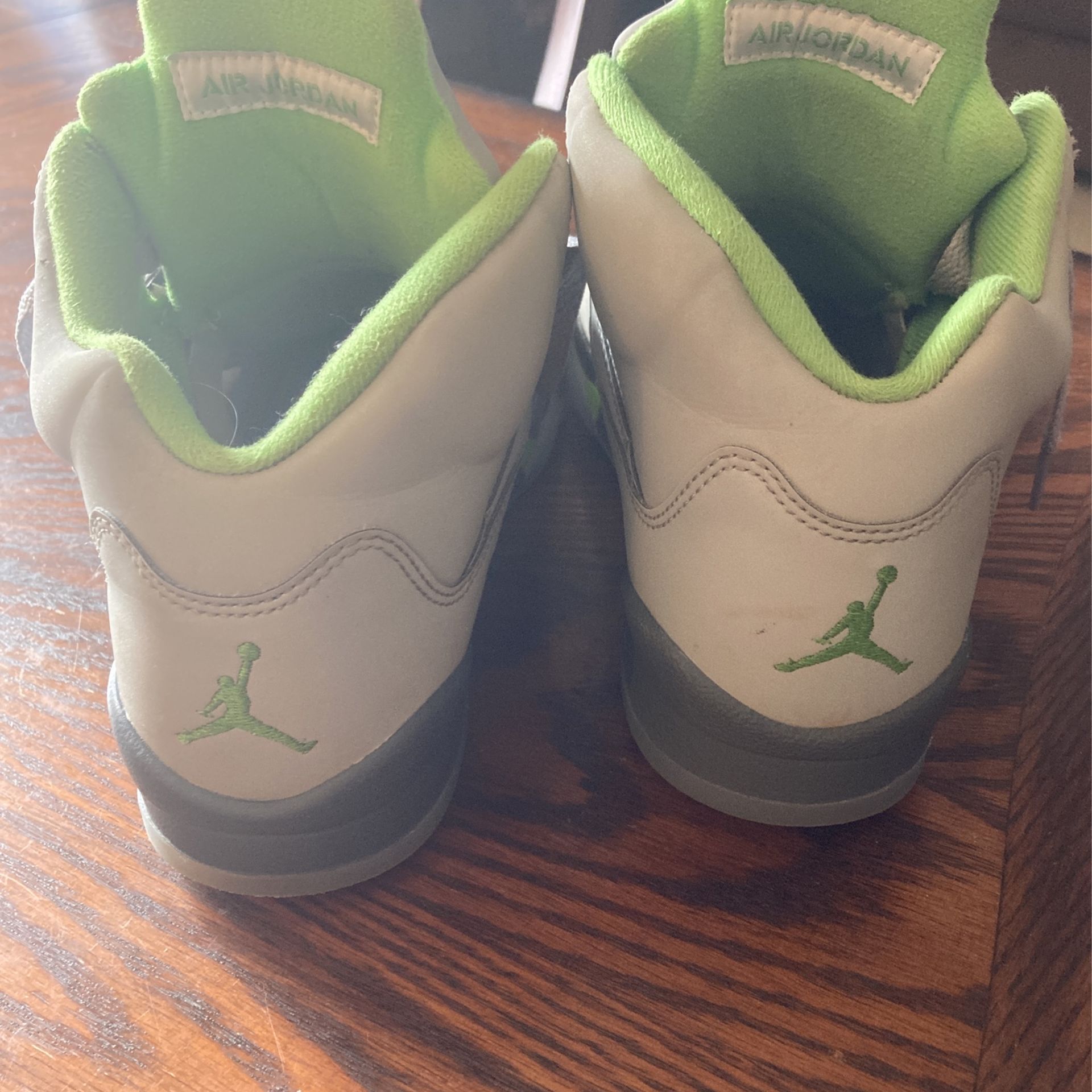Jordans 5 Retro Green Beam