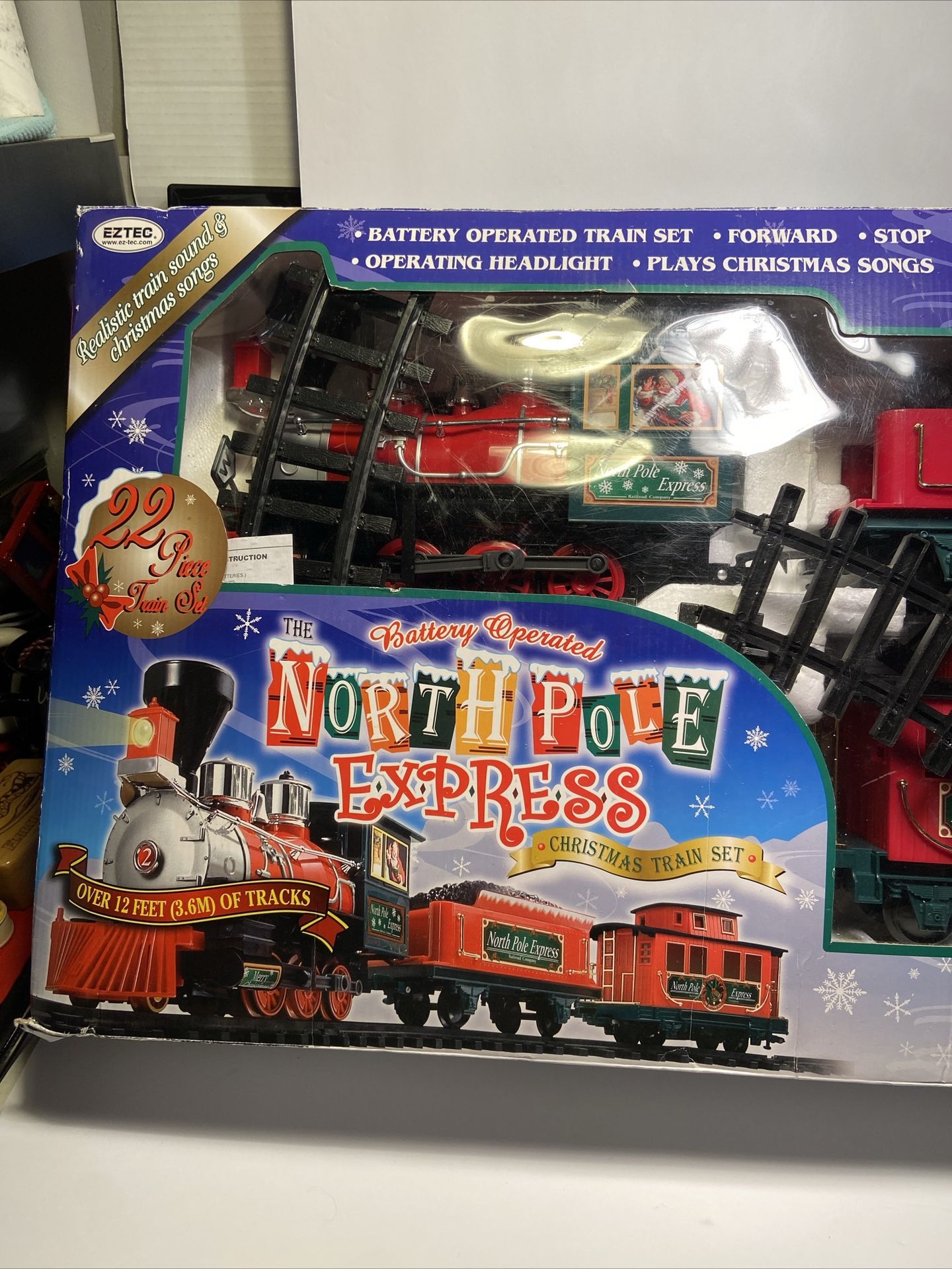 North Pole Express 22-Piece Battery Operated Christmas Train Set In Factory Box