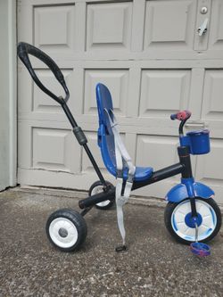 Free tricycle, free. Aloha area. Free