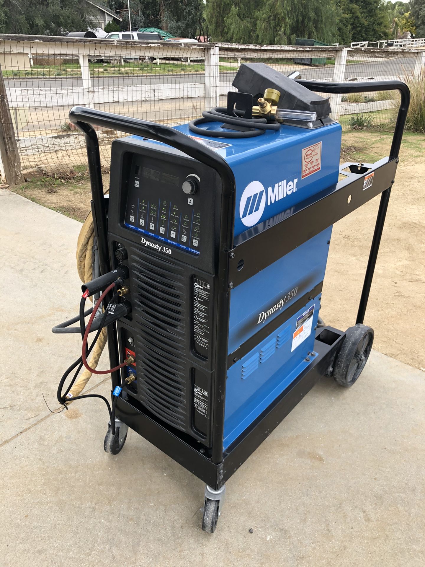 Miller Dynasty 350 Tigrunner welder water cooled new torch etc for Sale