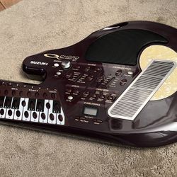 Suzuki QChord Digital Guitar