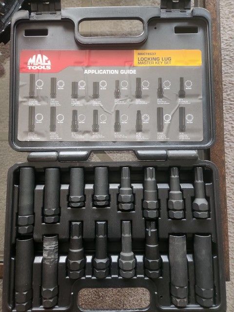 Mac Tools 16pc Locking Lug Master Set