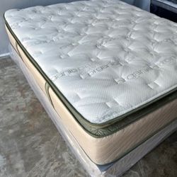 Queen Size Organic Hybrid Gel Pillowtop Mattress 
