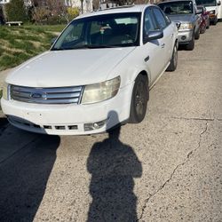 2009 Ford Taurus