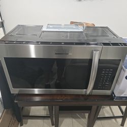 Microwave 1.9 Cu Ft