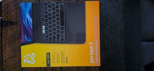ZAGG Pro Keys 2 iPad Air 13-inch Keyboard Case