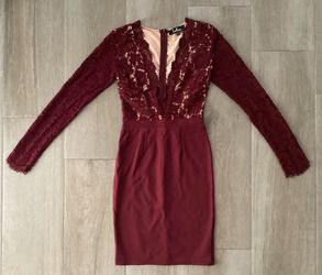 Lulu’s Lulus Swoon-er or Later Burgundy Lace Bodycon Mini Dress Size XS