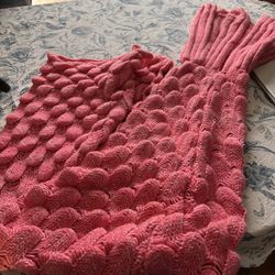Pink Mermaid Blanket