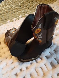 Todler girl Western Boots Size9