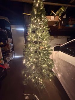 7.5 Ft Christmas Tree