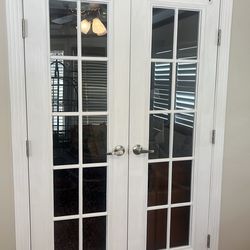 DOUBLE DOOR INTERIOR