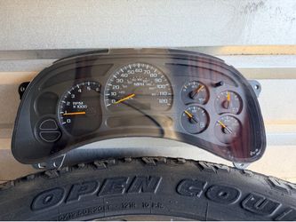 03-06 Chevy Silverado Cluster