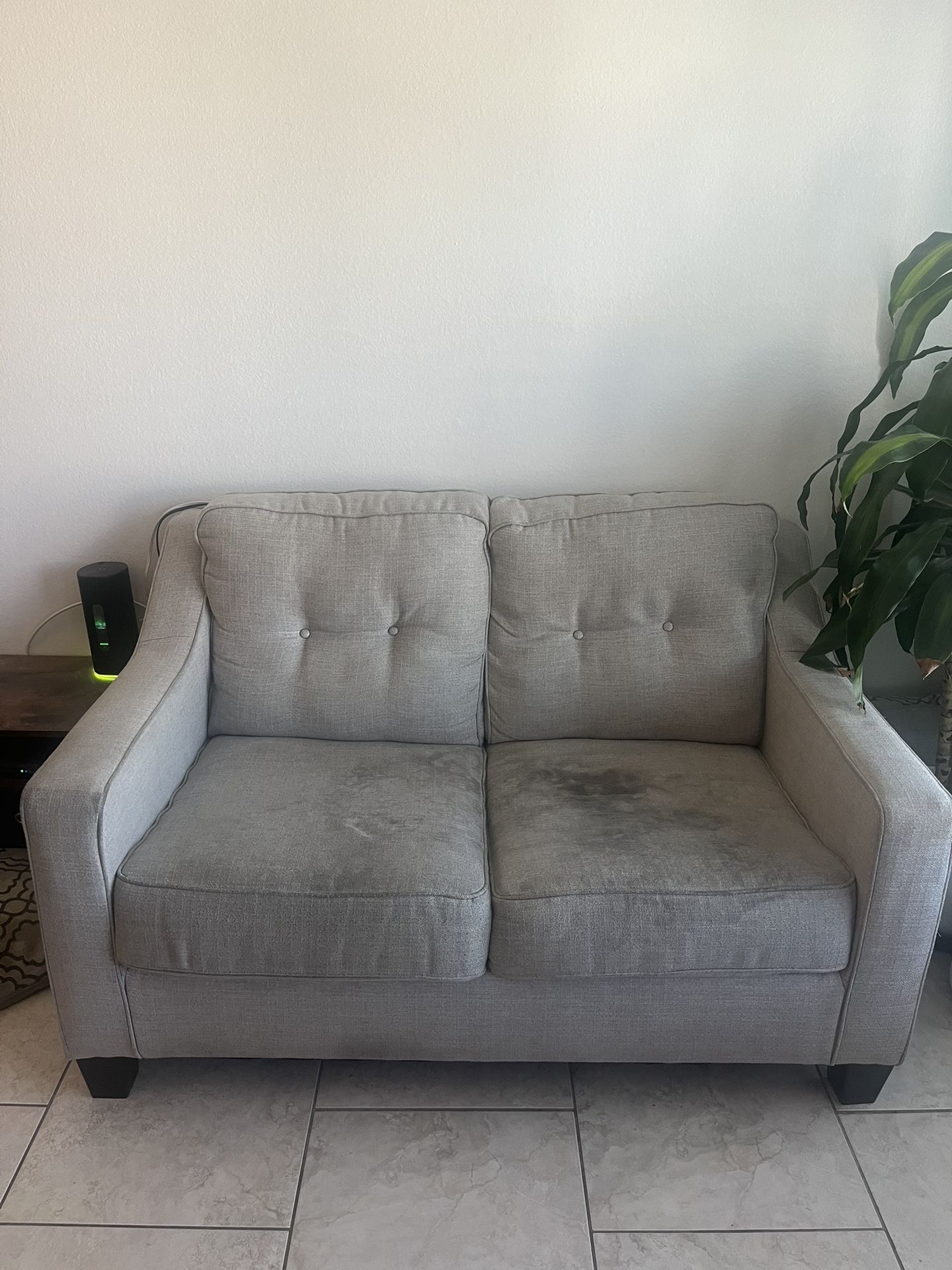 Linday Park Light Grey Fabric 58" Loveseat