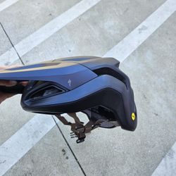 Specialized Helmet 