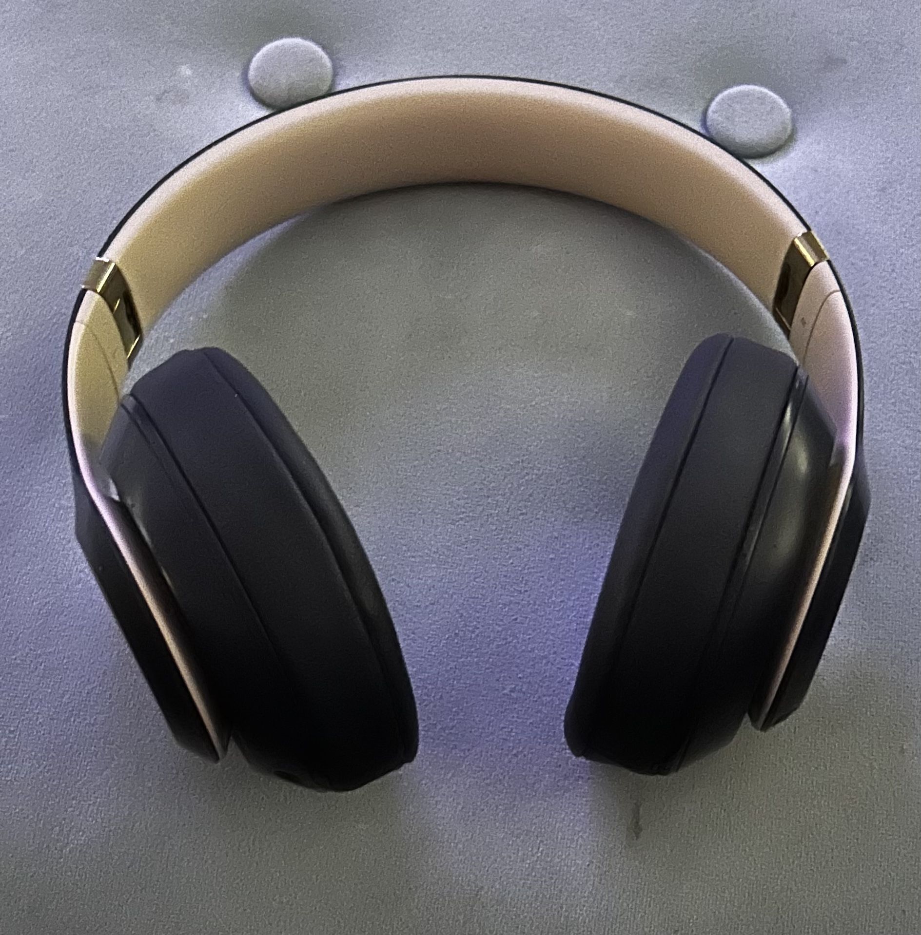 BEATS STUDIO 3 🎼😊 Like New