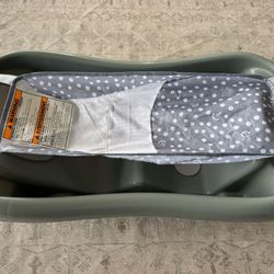 Baby Bath With Newborn Insert
