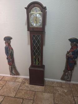 Vintage clock and soldiers set.moving sale