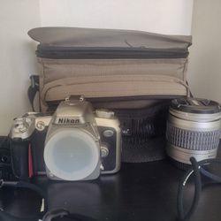 Nikon N75 35mm SLR Film camera &  AF NIKKOR 28-80mm f/3.3-5.6G Lens & Bag