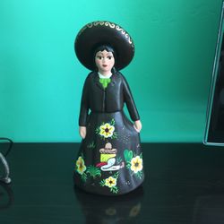 Mexican Ceramic Doll/hablo Español