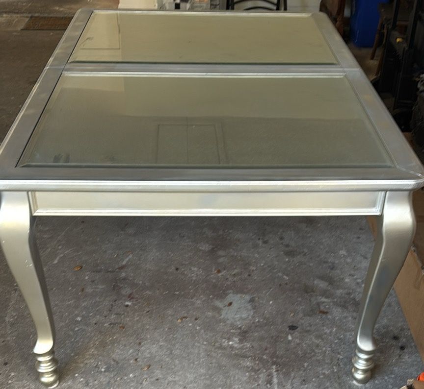 Ashley Signature Coralayne Table and 8 Chairs