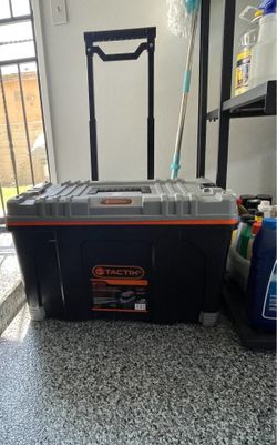 Tactix rolling tool box