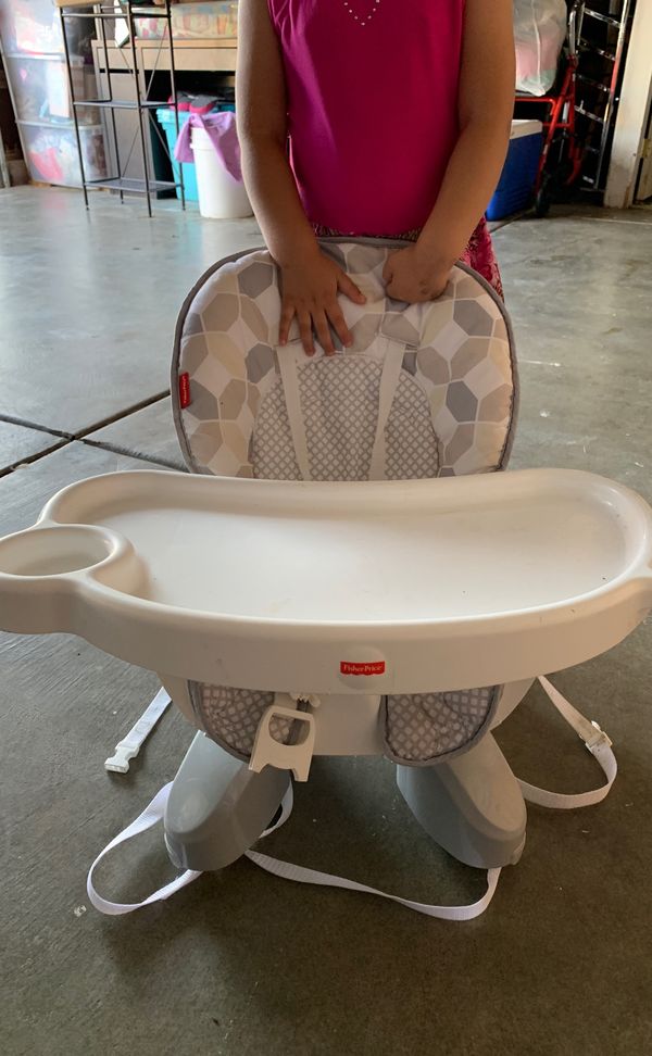 Fisher price high chair for Sale in Nuevo, CA - OfferUp