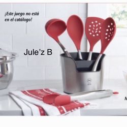 Juego De 5 Utensilios Rojos Y Organizador Y Servilleta Nuevos En Sus Cajas No Se Venden Por Separado Se Venden En Set 