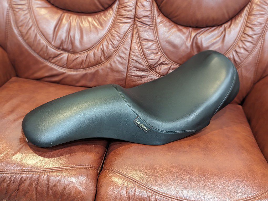 Harley Davidson Le Pera LK-867 Silhouette Seat Saddle for 08+ Touring models TLHX