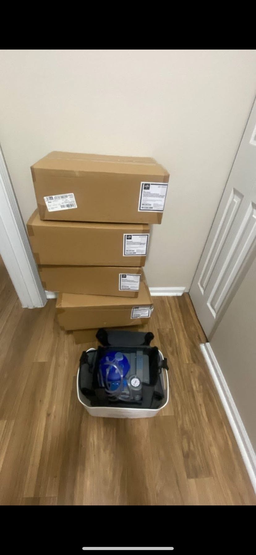 Suction Canister, Suction Supplies FREE